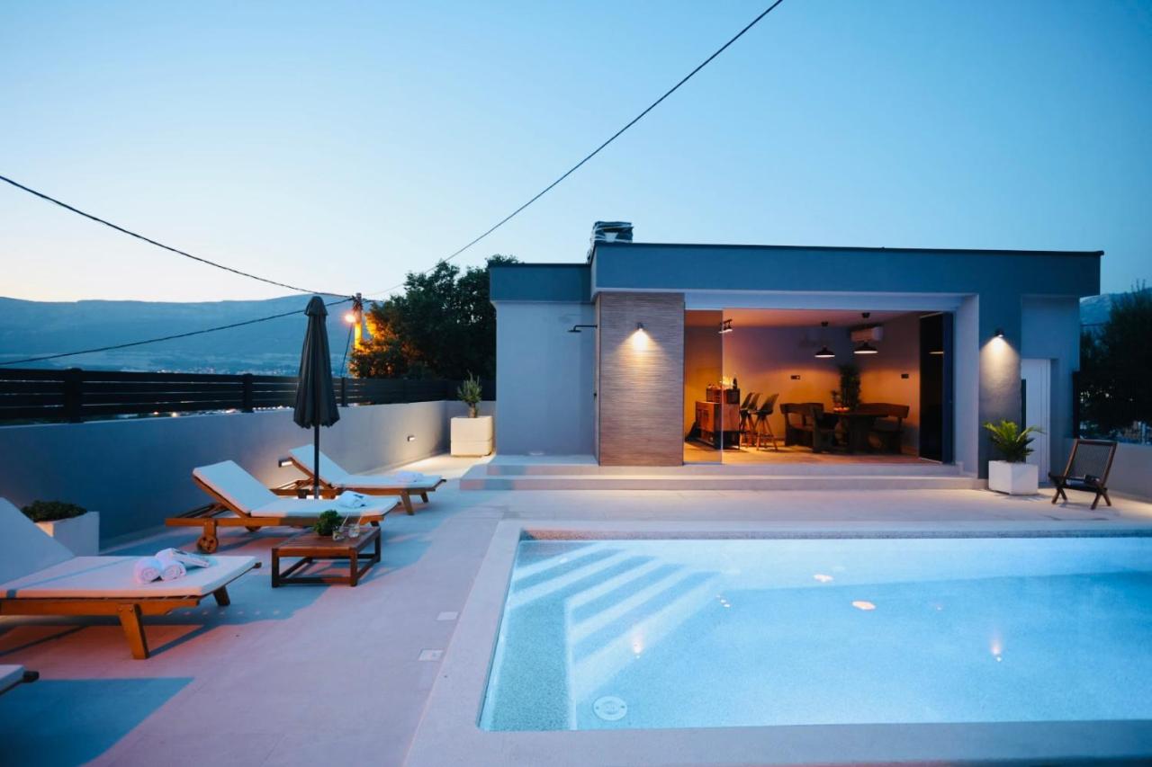 Holiday Home Tia Split Exterior foto
